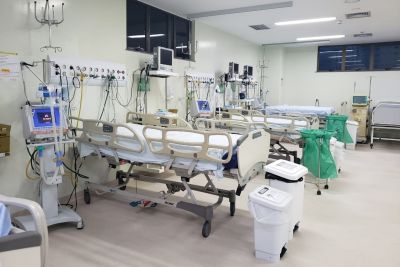 notícia: Santa Casa tem disponíveis 161 leitos clínicos e de UTIs para pacientes de Covid-19