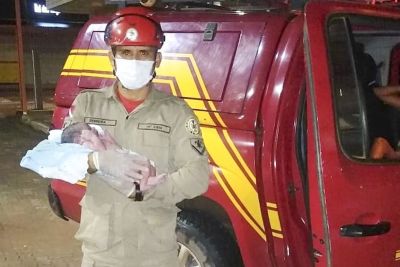 notícia: Corpo de Bombeiros realiza parto dentro de viatura, no município de Tailândia