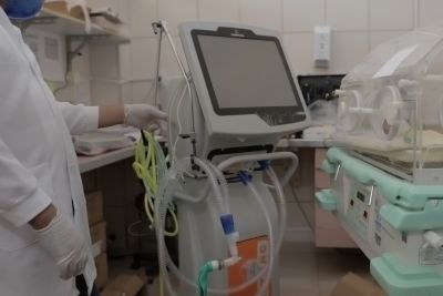 notícia: Hospital Regional de Altamira recebe dois respiradores para o tratamento da Covid-19