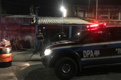notícia: Polícia Civil fiscaliza estabelecimentos após denúncias ao canal 181