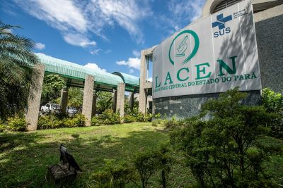 notícia: Lacen-PA é referência para testes e exames de saúde no Brasil