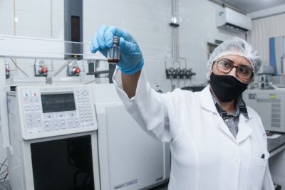 notícia: Laboratório de Toxicologia dá suporte científico para fornecer provas e elucidar crimes