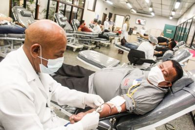 notícia: Gincana e campanha nas redes sociais marcam homenagens ao doador voluntário de sangue