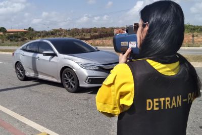 notícia: Detran reforça fiscalização na praia do Atalaia, em Salinas