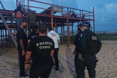 notícia: Polícia Civil reforça normas de prevenção à Covid-19 em barracas de Salinópolis