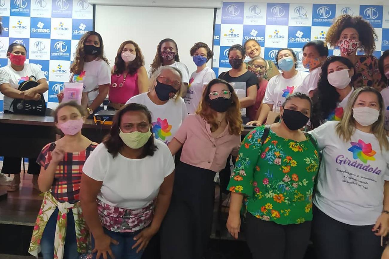 Projeto que prevê premiação igualitária para o futebol feminino