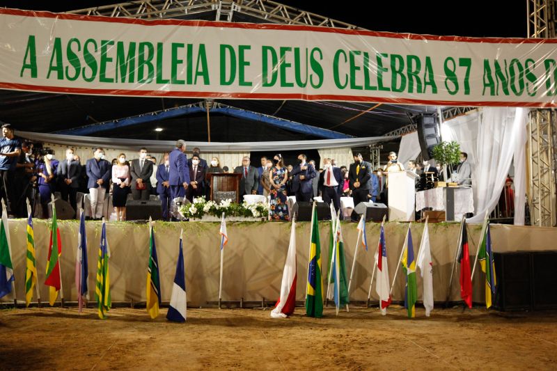 Assembleia de Deus de Tucuruí PA

fotos: marcelo seabra/agpara <div class='credito_fotos'>Foto: Marcelo Seabra / Ag. Pará   |   <a href='/midias/2021/originais/10022_3dadfa2b-5d62-ab2f-7ecb-e4ad2dff32d8.jpg' download><i class='fa-solid fa-download'></i> Download</a></div>