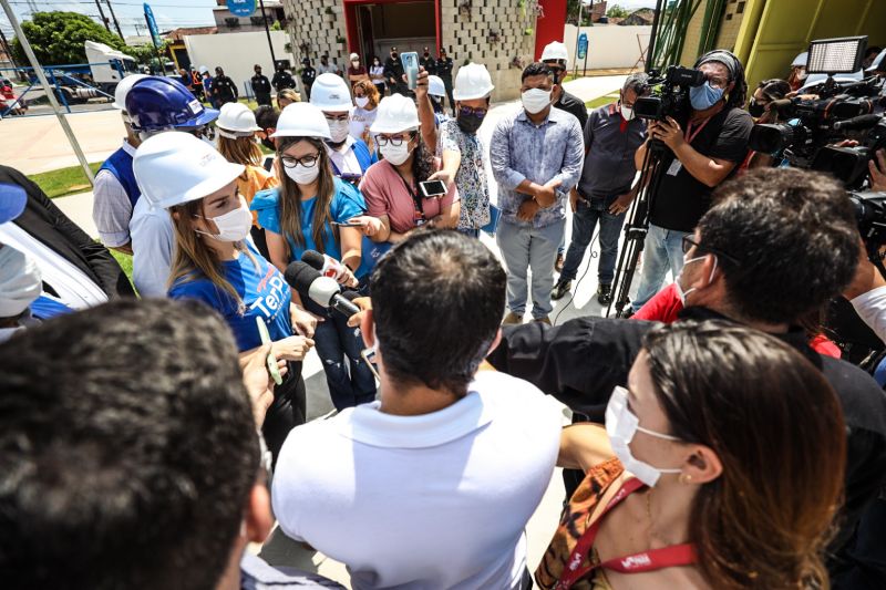 visita-primeira-dama-usinas-da-paz-icui-fotos-pedro-guerreiro-agpara

Dona Maria - Primeira funcionária registrada da obra. <div class='credito_fotos'>Foto: Pedro Guerreiro / Ag. Pará   |   <a href='/midias/2021/originais/10047_a2e09205-8ae8-55b4-7912-b7779ad1577b.jpg' download><i class='fa-solid fa-download'></i> Download</a></div>