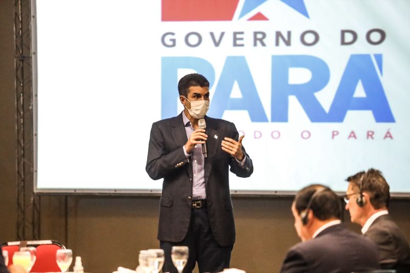 Governador almoço GCF Task Force - Rodrigo Pinheiro/AGPARA <div class='credito_fotos'>Foto: Rodrigo Pinheiro / Ag.Pará   |   <a href='/midias/2021/originais/10083_2d56df1f-c1a4-c722-4eb6-e0ed2d0f77da.jpg' download><i class='fa-solid fa-download'></i> Download</a></div>