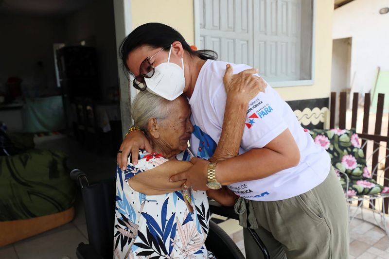 Beneficiada Dona JERALDINA JURUNA <div class='credito_fotos'>Foto: Marcelo Seabra / Ag. Pará   |   <a href='/midias/2021/originais/10087_29bc5733-97ad-cadb-85bd-81e104fa4e23.jpg' download><i class='fa-solid fa-download'></i> Download</a></div>