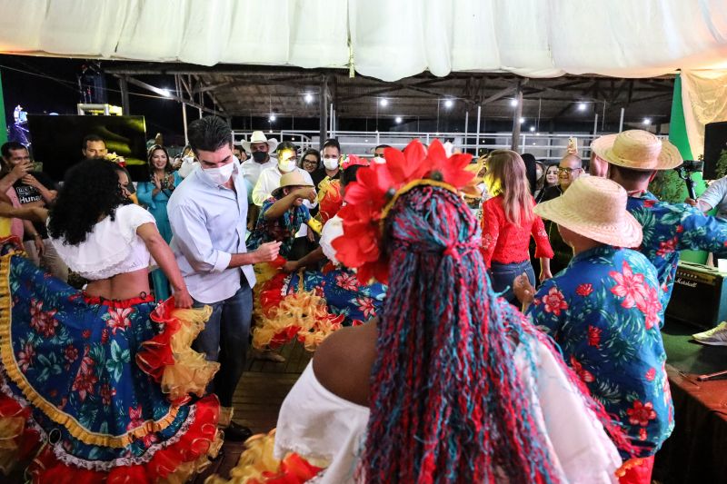 Feira agropecuária de Paragominas parte 1 Fotos Marco Santos/AGPARA <div class='credito_fotos'>Foto: Marco Santos / Ag. Pará   |   <a href='/midias/2021/originais/10102_b3d8c82f-34a6-1482-a502-721bc355f20f.jpg' download><i class='fa-solid fa-download'></i> Download</a></div>