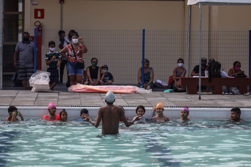 USINA DA PAZ - PISCINA - FOTOS MARCELO SEABRA/AGPARA <div class='credito_fotos'>Foto: Marcelo Seabra / Ag. Pará   |   <a href='/midias/2021/originais/10123_74b60bb8-52c7-4c62-3da4-f9e52f91c260.jpg' download><i class='fa-solid fa-download'></i> Download</a></div>