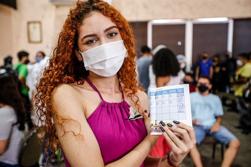 Mutirão de vacinas contra o COVID-19 em Ananindeua igreja Labareda de fogo Fotos Marco Santos/AGPARA <div class='credito_fotos'>Foto: Marco Santos / Ag. Pará   |   <a href='/midias/2021/originais/10137_9da449ae-774a-737c-1177-eee56492db9f.jpg' download><i class='fa-solid fa-download'></i> Download</a></div>