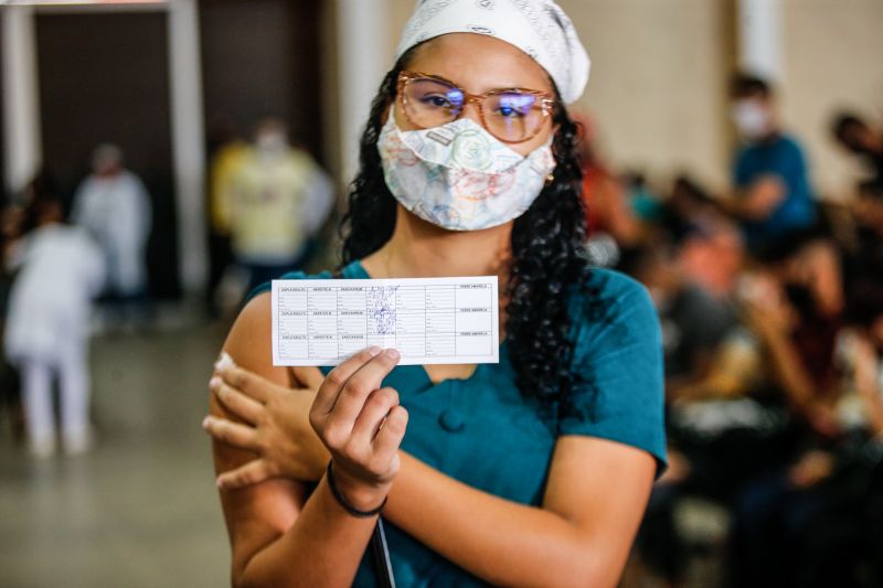 Mutirão de vacinas contra o COVID-19 em Ananindeua igreja Labareda de fogo Fotos Marco Santos/AGPARA <div class='credito_fotos'>Foto: Marco Santos / Ag. Pará   |   <a href='/midias/2021/originais/10137_cfd2ce8c-0a00-333e-7864-60ba1036bd5f.jpg' download><i class='fa-solid fa-download'></i> Download</a></div>