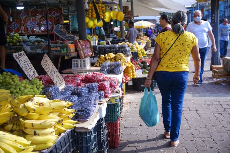 Mercado do Ver-o-Peso, Belém <div class='credito_fotos'>Foto: Pedro Guerreiro / Ag. Pará   |   <a href='/midias/2021/originais/10181_0c89fa2d-c123-86b6-5101-053e33860e63.jpg' download><i class='fa-solid fa-download'></i> Download</a></div>