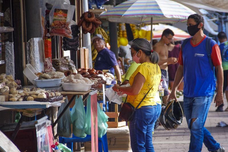 Mercado do Ver-o-Peso, Belém <div class='credito_fotos'>Foto: Pedro Guerreiro / Ag. Pará   |   <a href='/midias/2021/originais/10181_df36a35e-14cb-43bb-7d99-97b7d2759754.jpg' download><i class='fa-solid fa-download'></i> Download</a></div>