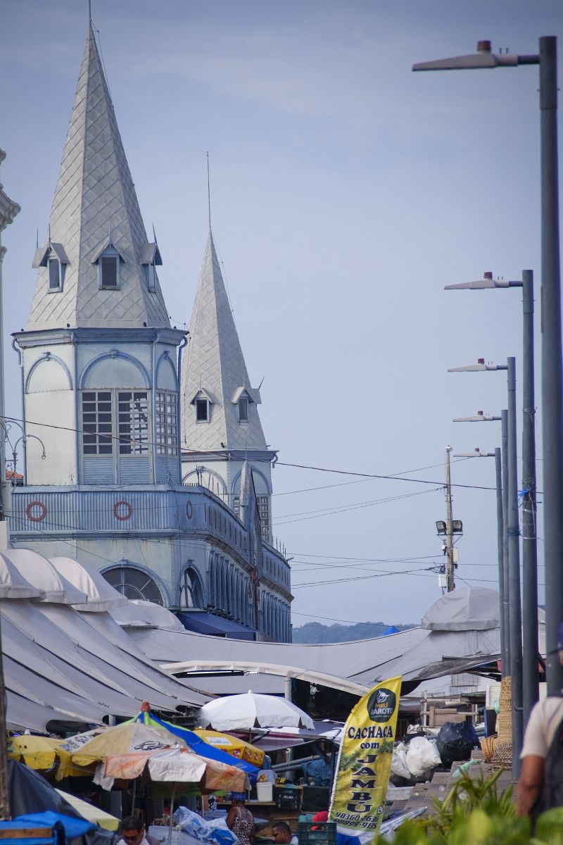 Mercado do Ver-o-Peso, Belém <div class='credito_fotos'>Foto: Pedro Guerreiro / Ag. Pará   |   <a href='/midias/2021/originais/10181_ed0b6445-775e-dbd5-b63d-6f65f950b707.jpg' download><i class='fa-solid fa-download'></i> Download</a></div>