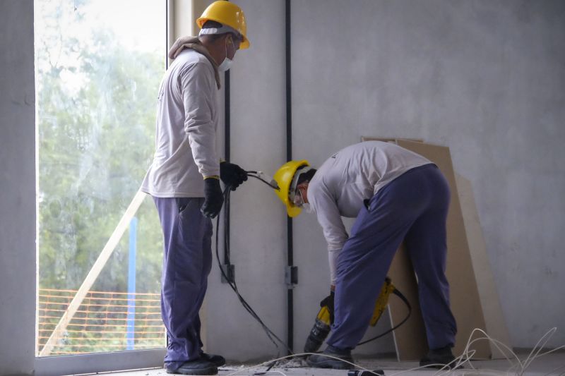 Obras da Usina da Paz em Marituba, região metropolitana de Belém. <div class='credito_fotos'>Foto: Pedro Guerreiro / Ag. Pará   |   <a href='/midias/2021/originais/10192_0d0f4a3f-5270-5011-5964-8521760e9d09.jpg' download><i class='fa-solid fa-download'></i> Download</a></div>