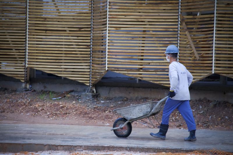 Obras da Usina da Paz em Marituba, região metropolitana de Belém. <div class='credito_fotos'>Foto: Pedro Guerreiro / Ag. Pará   |   <a href='/midias/2021/originais/10192_0dc559fb-76be-6f62-bf33-0219f27f0e1e.jpg' download><i class='fa-solid fa-download'></i> Download</a></div>