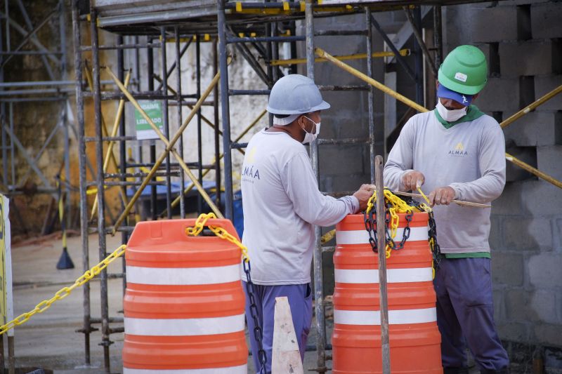 Obras da Usina da Paz em Marituba, região metropolitana de Belém. <div class='credito_fotos'>Foto: Pedro Guerreiro / Ag. Pará   |   <a href='/midias/2021/originais/10192_85d5988e-825b-24d2-da3e-32c84ba1f5a9.jpg' download><i class='fa-solid fa-download'></i> Download</a></div>