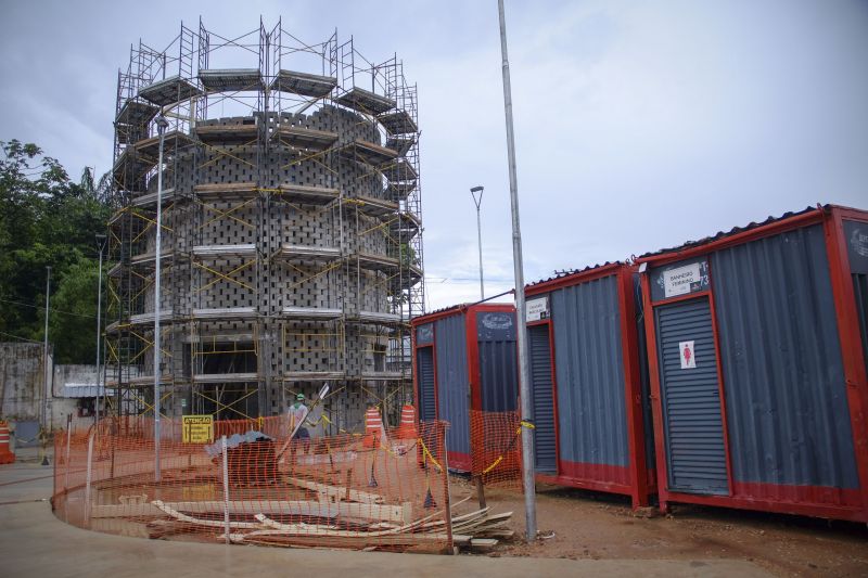 Obras da Usina da Paz em Marituba, região metropolitana de Belém. <div class='credito_fotos'>Foto: Pedro Guerreiro / Ag. Pará   |   <a href='/midias/2021/originais/10192_c5d545eb-7960-239e-25f7-c0a376e1b80d.jpg' download><i class='fa-solid fa-download'></i> Download</a></div>