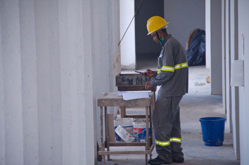 Obras Usina da paz - BENGUI <div class='credito_fotos'>Foto: Pedro Guerreiro / Ag. Pará   |   <a href='/midias/2021/originais/10201_fdecbe43-ec6d-ff22-b6e9-8e40e704e462.jpg' download><i class='fa-solid fa-download'></i> Download</a></div>