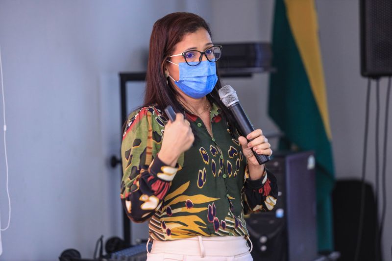 Maria Glaucia Moreira 
Coordenadora de estáticas econômicas e contas regionais <div class='credito_fotos'>Foto: Jader Paes / Agência Pará   |   <a href='/midias/2021/originais/10218_c6f5e4be-47b1-fd90-1749-57ad7b79e14f.jpg' download><i class='fa-solid fa-download'></i> Download</a></div>