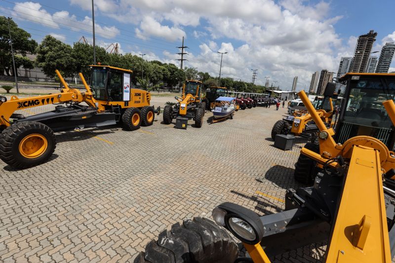 Entrega equipamentos e maquinários para Municípios - Entrega viaturas segurança público  Novembro Azul - fotos Bruno Cecim/agpara <div class='credito_fotos'>Foto: Bruno Cecim / Ag.Pará   |   <a href='/midias/2021/originais/10255_a33a912f-2ebc-5cb5-85d2-35295ca6a31d.jpg' download><i class='fa-solid fa-download'></i> Download</a></div>