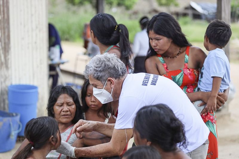 SAUDE POR TODO O PARÁ- TERRITÓRIOS INDÍGENAS- ALDEIA PYTARÉCO - ETINIA CAIAPÓ- ALTAMIRA PARÁ <div class='credito_fotos'>Foto: Marcelo Seabra / Ag. Pará   |   <a href='/midias/2021/originais/10278_50a39ebd-b52e-bce0-6a72-39e995e6af87.jpg' download><i class='fa-solid fa-download'></i> Download</a></div>