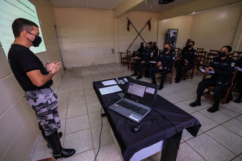 Regimento da polícia montada-JADER PAES/AGPARA <div class='credito_fotos'>Foto: Jader Paes / Agência Pará   |   <a href='/midias/2021/originais/10286_1f6319ed-1b85-87c9-87fc-a5427393b9ad.jpg' download><i class='fa-solid fa-download'></i> Download</a></div>