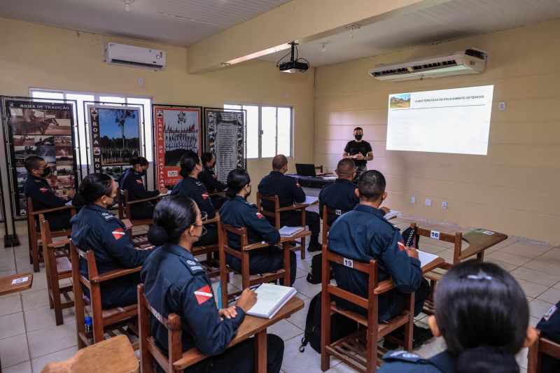 Regimento da polícia montada-JADER PAES/AGPARA <div class='credito_fotos'>Foto: Jader Paes / Agência Pará   |   <a href='/midias/2021/originais/10286_7bfd9596-1e2d-3887-ff74-1d1d1db05923.jpg' download><i class='fa-solid fa-download'></i> Download</a></div>