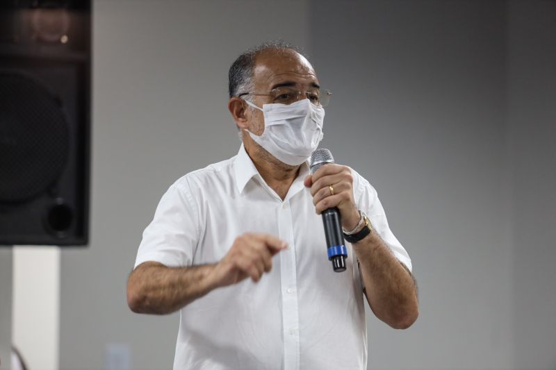 Hugo Chacra, Secretário Adjunto de Educação <div class='credito_fotos'>Foto: Rodrigo Pinheiro / Ag.Pará | <a href='/midias/2021/originais/10348_16837dad-fa71-e47d-2c99-2639c0db95c6.jpg' download><i class='fa-solid fa-download'></i> Download</a></div>