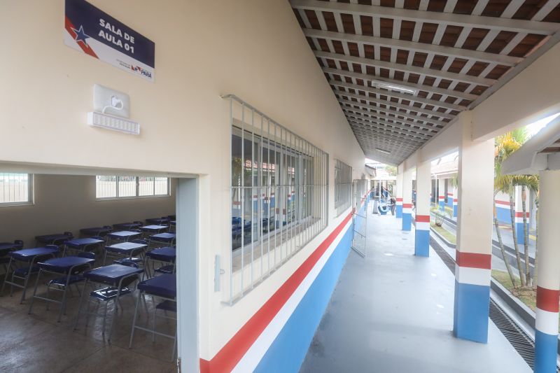 Escola Estadual de Ensino Médio Plínio Pinheiro Em Marabá Fotos Marco Santos/AGPARA <div class='credito_fotos'>Foto: Marco Santos / Ag. Pará   |   <a href='/midias/2021/originais/11396_90726222-c4b6-91e3-9e92-ccad6a5f80ec.jpg' download><i class='fa-solid fa-download'></i> Download</a></div>