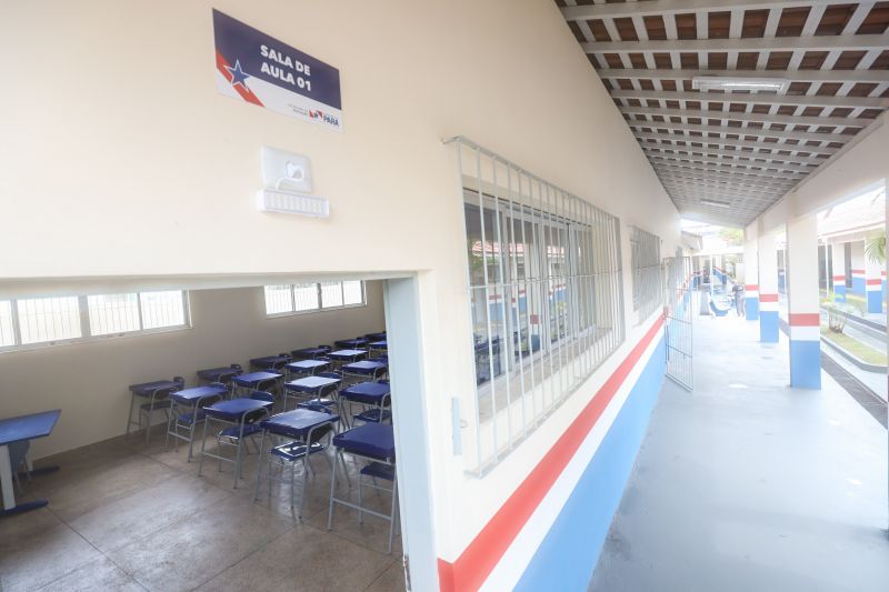 Escola Estadual de Ensino Médio Plínio Pinheiro Em Marabá Fotos Marco Santos/AGPARA <div class='credito_fotos'>Foto: Marco Santos / Ag. Pará   |   <a href='/midias/2021/originais/11396_e5e8029c-3e7a-95b0-364d-442d1c3e8aca.jpg' download><i class='fa-solid fa-download'></i> Download</a></div>