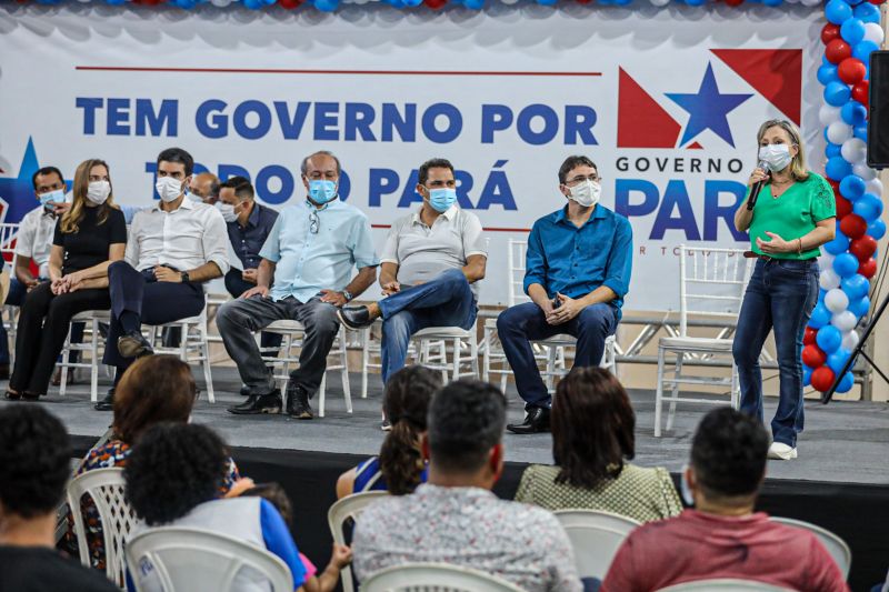 Governador entrega Escola Estadual Plínio Pinheiro em Marabá  <div class='credito_fotos'>Foto: Marco Santos / Ag. Pará   |   <a href='/midias/2021/originais/11397_61bbf5b9-f7b5-5177-0a19-93d815c64fe1.jpg' download><i class='fa-solid fa-download'></i> Download</a></div>