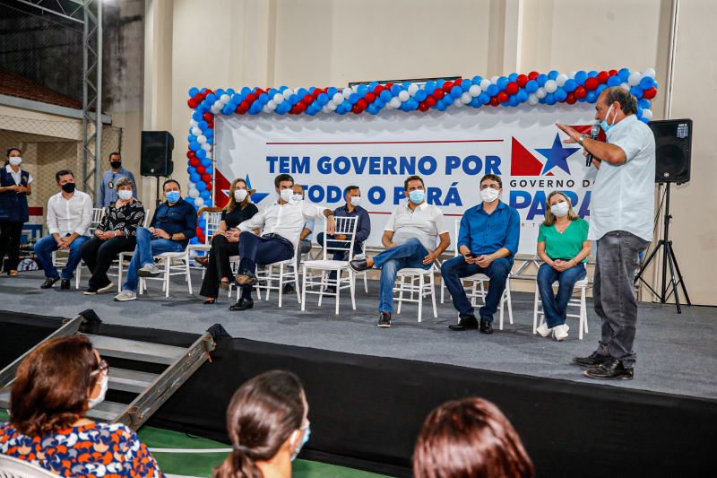 Governador entrega Escola Estadual Plínio Pinheiro em Marabá  <div class='credito_fotos'>Foto: Marco Santos / Ag. Pará   |   <a href='/midias/2021/originais/11397_632b13b6-9c2f-fd61-d3c2-54aaeae314d9.jpg' download><i class='fa-solid fa-download'></i> Download</a></div>