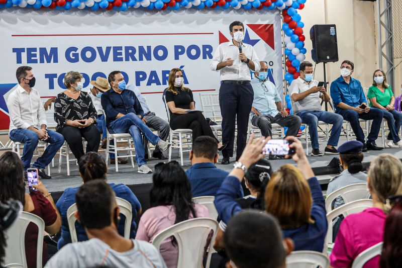 Governador entrega Escola Estadual Plínio Pinheiro em Marabá  <div class='credito_fotos'>Foto: Marco Santos / Ag. Pará   |   <a href='/midias/2021/originais/11397_76782945-c149-9d8c-5e4c-9dc6313a4345.jpg' download><i class='fa-solid fa-download'></i> Download</a></div>