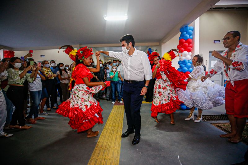 Governador entrega Escola Estadual Plínio Pinheiro em Marabá  <div class='credito_fotos'>Foto: Marco Santos / Ag. Pará   |   <a href='/midias/2021/originais/11397_a52b8f7c-f39d-9bae-6b9c-e611e675b53c.jpg' download><i class='fa-solid fa-download'></i> Download</a></div>