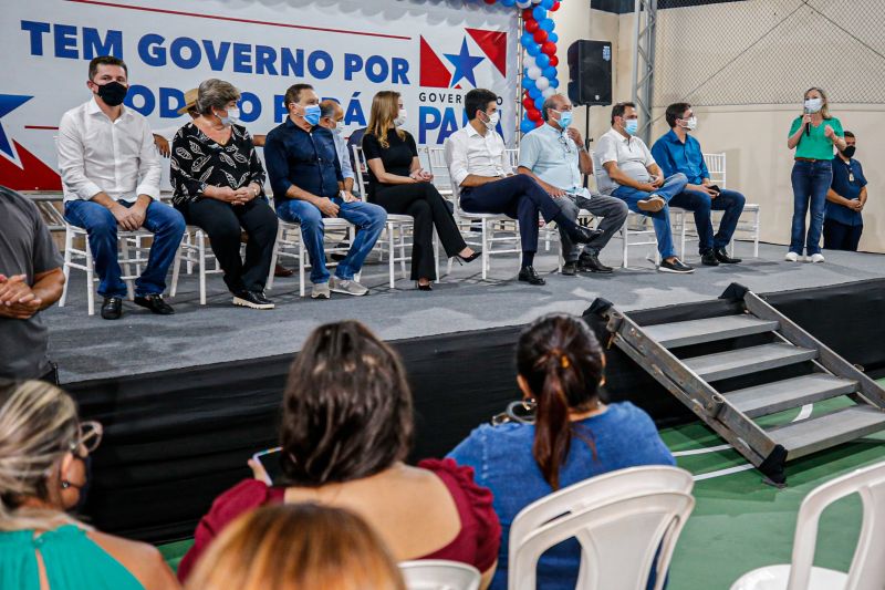 Governador entrega Escola Estadual Plínio Pinheiro em Marabá  <div class='credito_fotos'>Foto: Marco Santos / Ag. Pará   |   <a href='/midias/2021/originais/11397_d9b60049-892d-5bd3-0990-2201641cb739.jpg' download><i class='fa-solid fa-download'></i> Download</a></div>