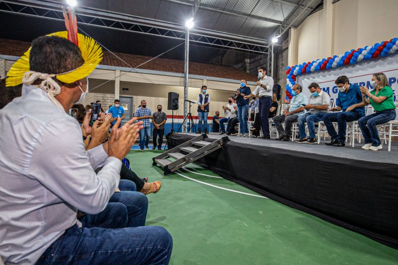 Governador entrega Escola Estadual Plínio Pinheiro em Marabá  <div class='credito_fotos'>Foto: Marco Santos / Ag. Pará   |   <a href='/midias/2021/originais/11397_e33f97d8-8b73-dcef-e562-5fd11bb380f1.jpg' download><i class='fa-solid fa-download'></i> Download</a></div>