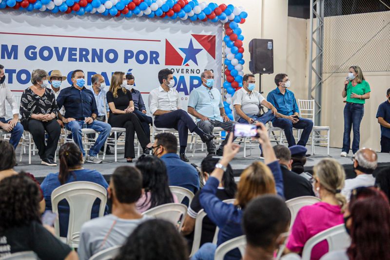 Governador entrega Escola Estadual Plínio Pinheiro em Marabá  <div class='credito_fotos'>Foto: Marco Santos / Ag. Pará   |   <a href='/midias/2021/originais/11397_e55a7cfb-b8cb-b9f3-8d28-59a50abf396a.jpg' download><i class='fa-solid fa-download'></i> Download</a></div>