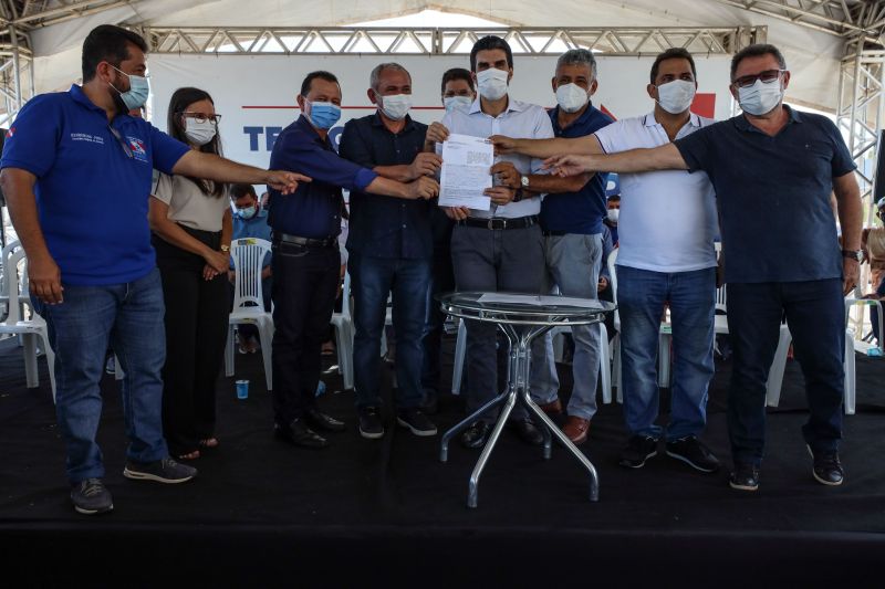 GOVERNADOR ASSINA ORDENS DE SERVIÇO EM SANTARÉM E IMAGENS DO EVENTO - FOTOS MARCELO SEABRA AG.PARÁ <div class='credito_fotos'>Foto: Marcelo Seabra / Ag. Pará   |   <a href='/midias/2021/originais/11405_923a1788-0c7f-fc82-1bcc-99e00bc954db.jpg' download><i class='fa-solid fa-download'></i> Download</a></div>