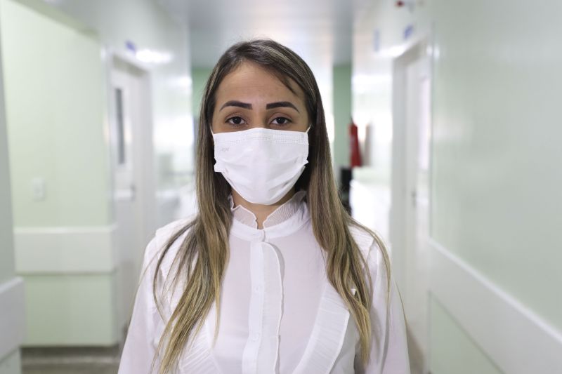 Endrea Cristina Coelho de Almeida-Diretora do hospital
