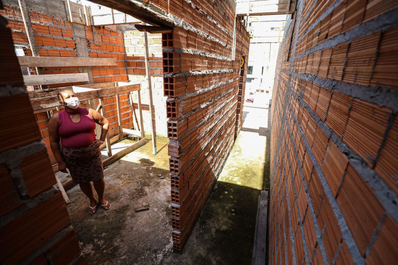 Matéria especial com Ana Carla da Silva, beneficiada do programa Sua Casa 
bairro do jurunas - Belem

foto: rodrigo pinheiro/agpara <div class='credito_fotos'>Foto: Rodrigo Pinheiro / Ag.Pará   |   <a href='/midias/2021/originais/11509_51df160e-7175-1945-9f19-8148474d36ac.jpg' download><i class='fa-solid fa-download'></i> Download</a></div>