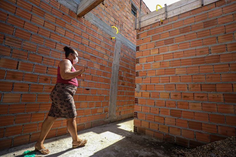 Matéria especial com Ana Carla da Silva, beneficiada do programa Sua Casa 
bairro do jurunas - Belem

foto: rodrigo pinheiro/agpara <div class='credito_fotos'>Foto: Rodrigo Pinheiro / Ag.Pará   |   <a href='/midias/2021/originais/11509_ae2ee405-40dd-ad96-f990-92d5412b5f41.jpg' download><i class='fa-solid fa-download'></i> Download</a></div>