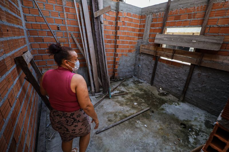 Matéria especial com Ana Carla da Silva, beneficiada do programa Sua Casa 
bairro do jurunas - Belem

foto: rodrigo pinheiro/agpara <div class='credito_fotos'>Foto: Rodrigo Pinheiro / Ag.Pará   |   <a href='/midias/2021/originais/11509_d3bf64ee-0c6d-817d-88b6-1c43e6b1cd55.jpg' download><i class='fa-solid fa-download'></i> Download</a></div>