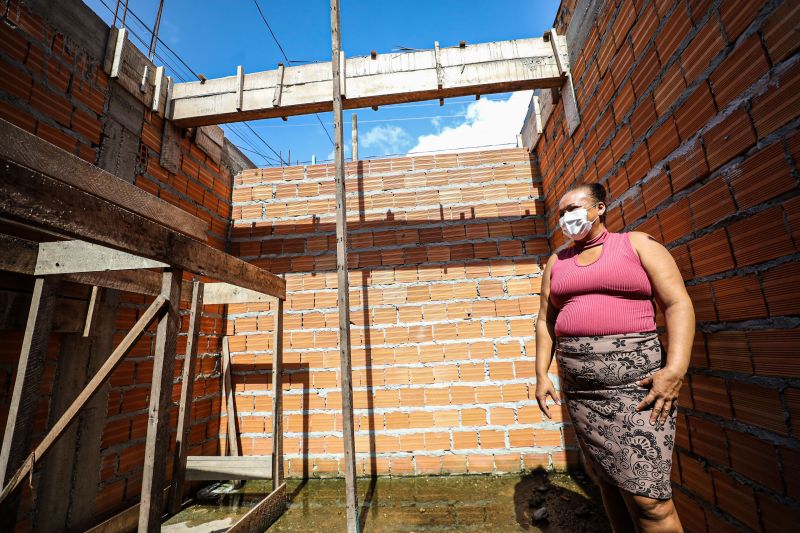 Matéria especial com Ana Carla da Silva, beneficiada do programa Sua Casa 
bairro do jurunas - Belem

foto: rodrigo pinheiro/agpara <div class='credito_fotos'>Foto: Rodrigo Pinheiro / Ag.Pará   |   <a href='/midias/2021/originais/11509_e512898f-2256-3892-caa2-f87f624c2ce6.jpg' download><i class='fa-solid fa-download'></i> Download</a></div>