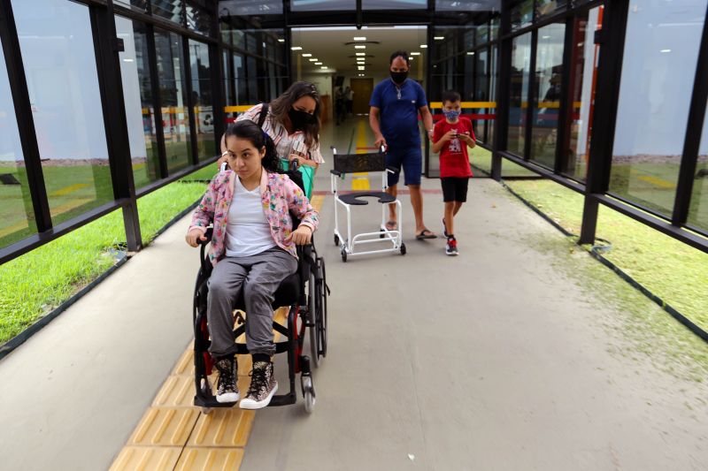 Multirão CIIR - Centro Integrado de Inclusão e Reabilitação.
A mãe Benedita Mendes e sua filha MArimar Gomes Lopes, 21. <div class='credito_fotos'>Foto: Bruno Cecim / Ag.Pará   |   <a href='/midias/2021/originais/7168_1f30a177-7fef-4fd8-b489-a6437e038053.jpg' download><i class='fa-solid fa-download'></i> Download</a></div>