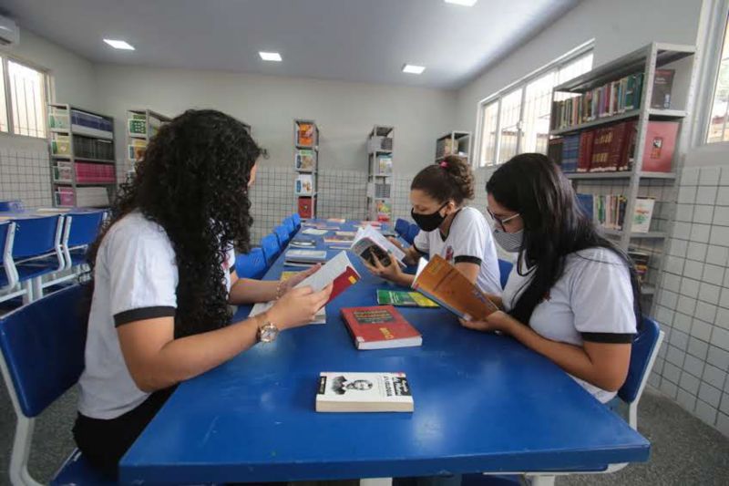 Belém 11 de janeiro de 2021, Governo entrega Escola dom Pedro ll. <div class='credito_fotos'>Foto: Alex Ribeiro / Ag. Pará   |   <a href='/midias/2021/originais/7170_2986379d-fce6-42ae-d49d-40240e3a381c.jpg' download><i class='fa-solid fa-download'></i> Download</a></div>