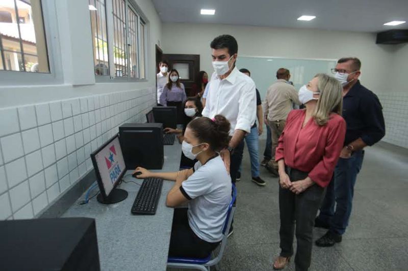 Belém 11 de janeiro de 2021, Governo entrega Escola dom Pedro ll. <div class='credito_fotos'>Foto: Alex Ribeiro / Ag. Pará   |   <a href='/midias/2021/originais/7170_416fad74-f36b-52c9-878b-f6bc48972e20.jpg' download><i class='fa-solid fa-download'></i> Download</a></div>